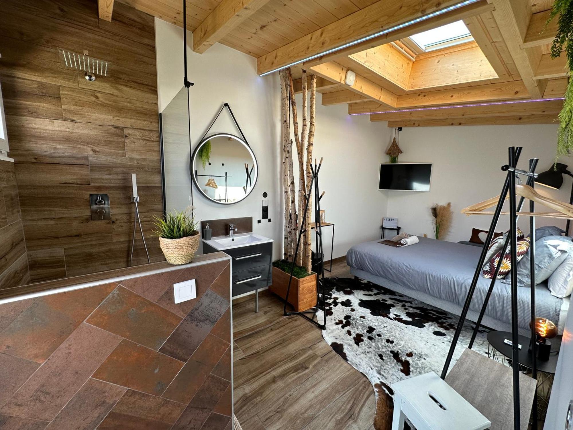 La Villa D'Helene 2 - Chambres D'Hotes Bnb Et Appartements - クリューズ エクステリア 写真